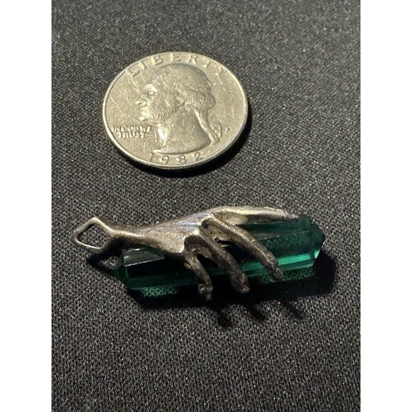 925 Tested Hand Holding Crystal Pendant - Picture 3 of 5